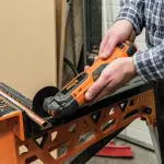 Wielofunkcyjne narzędzie oscylacyjne 12 V Triton T12OT